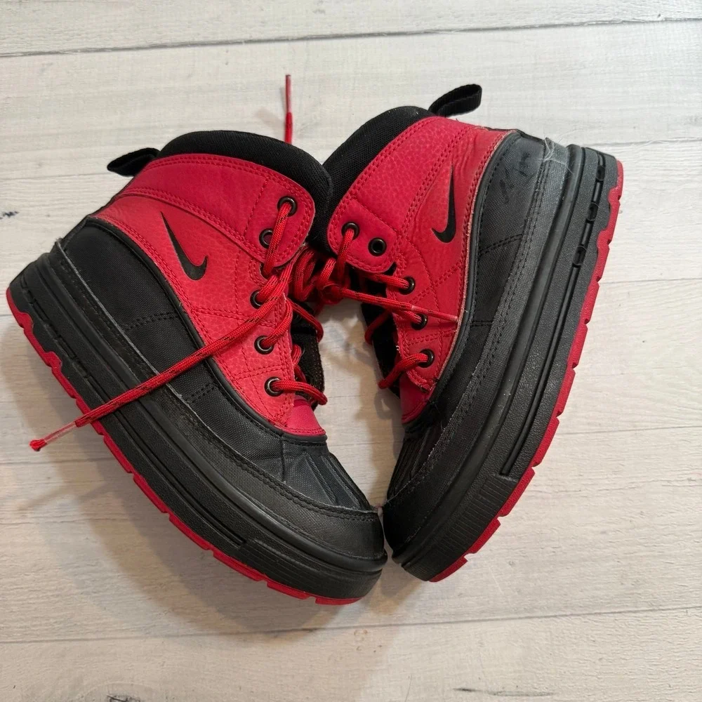 Nike ACG Woodside 2 High Boots little kids Size 13 red Black‎ 524873-601